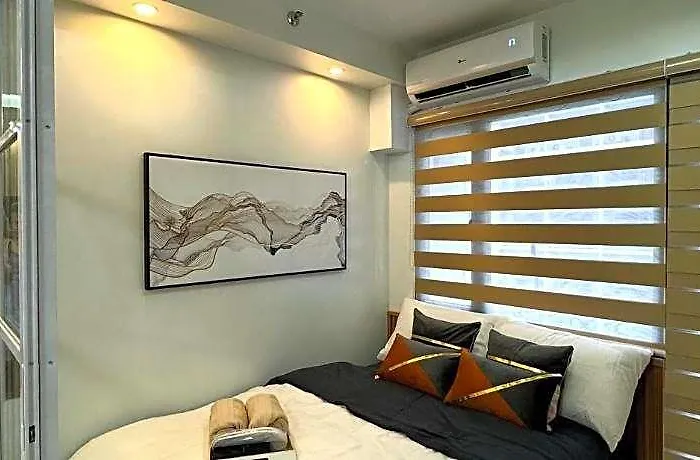 Katkat Shore 2 Staycation 4* Manila
